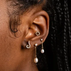 Swirl Stud